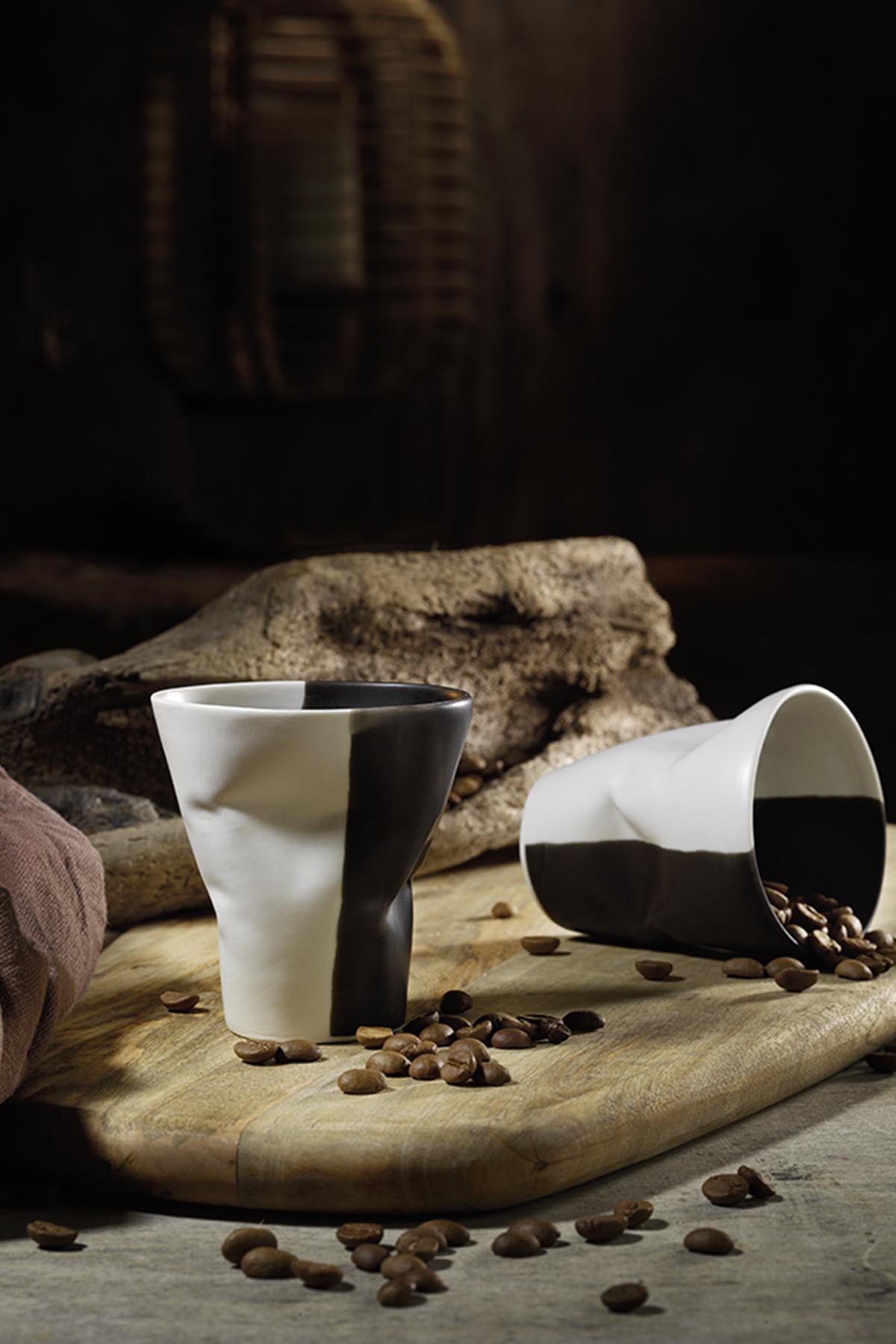 Kütahya Porselen Crash 2'li Espresso Kahve Seti Krem/Siyah