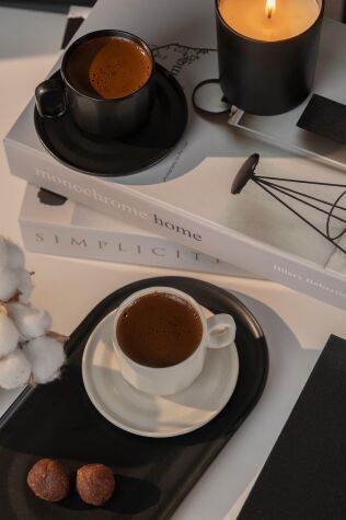 Kütahya Porselen Bevel 4 Parça 2 Kişilik Espresso Kahve Takımı 85 cc Mat Siyah-Beyaz - Kütahya Porselen