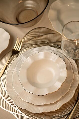 Kütahya Porselen Milena 26 Parça 6 Kişilik Yemek Takımı Altın Fileli - Kütahya Porselen